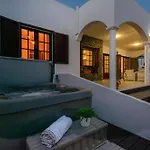 Maylands Villa *